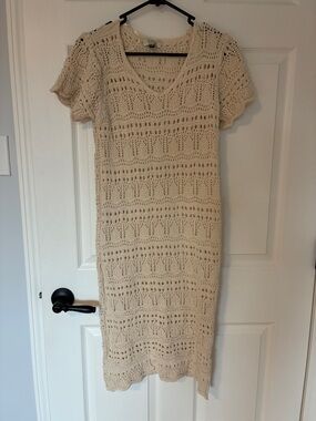 Floris Crochet V‑Neck Midi Dress in Cream